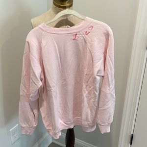 i stole my boyfriends sweatshirt